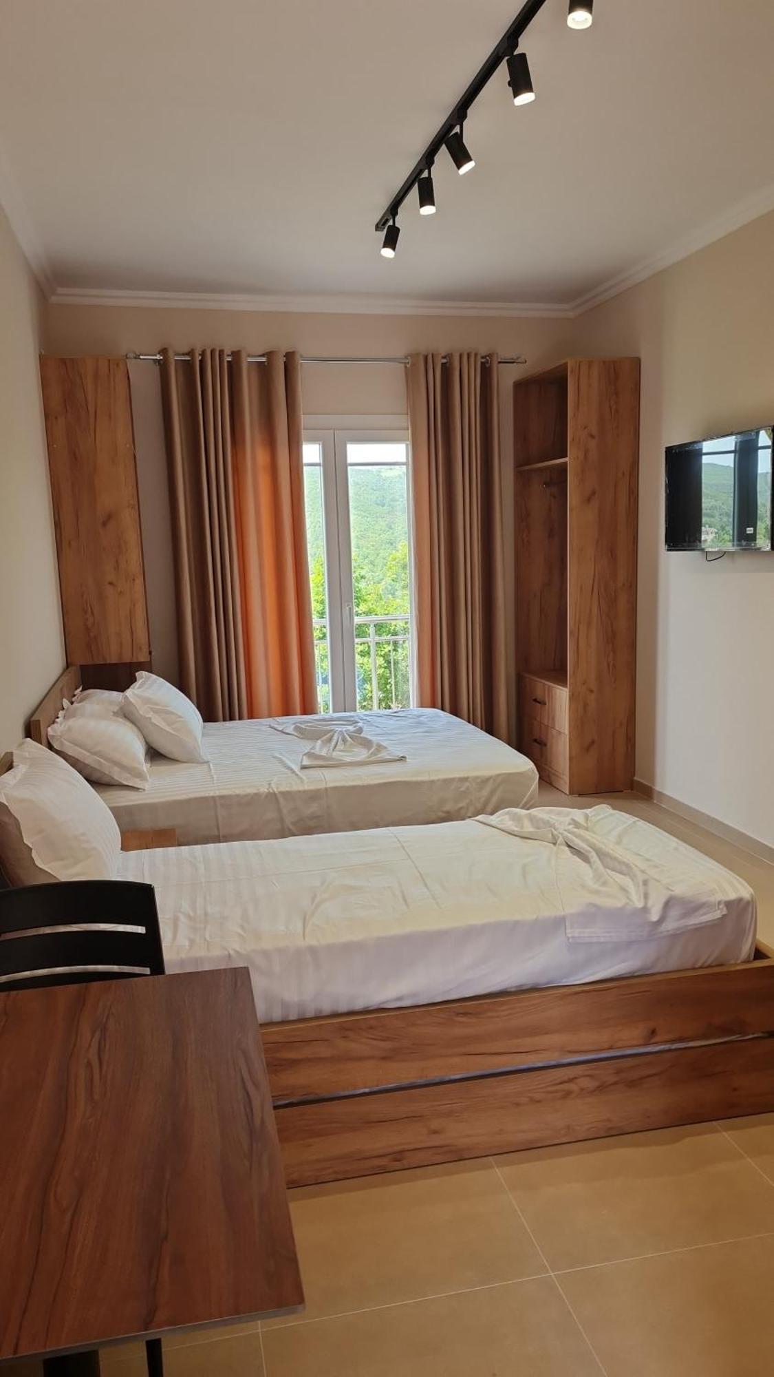 Sol Apartments Gjiri Lalzit Durres Exterior photo